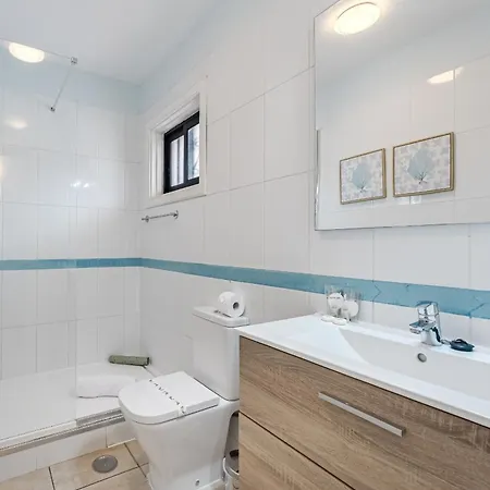 Blue Cristianos By Welcome Tenerife Los Cristianos (Tenerife)