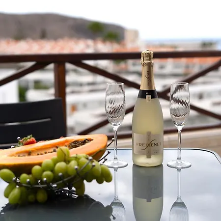 Blue Cristianos By Welcome Tenerife Los Cristianos (Tenerife)