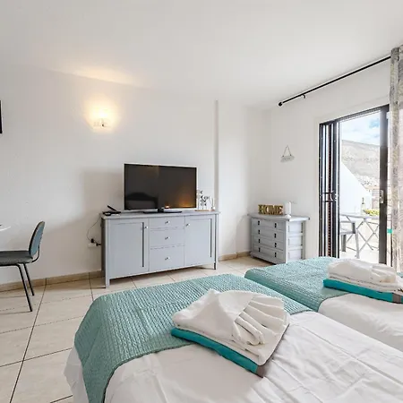 Blue Cristianos By Welcome Tenerife Apartmán *